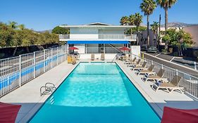 Motel 6-Santa Barbara, Ca - State Street